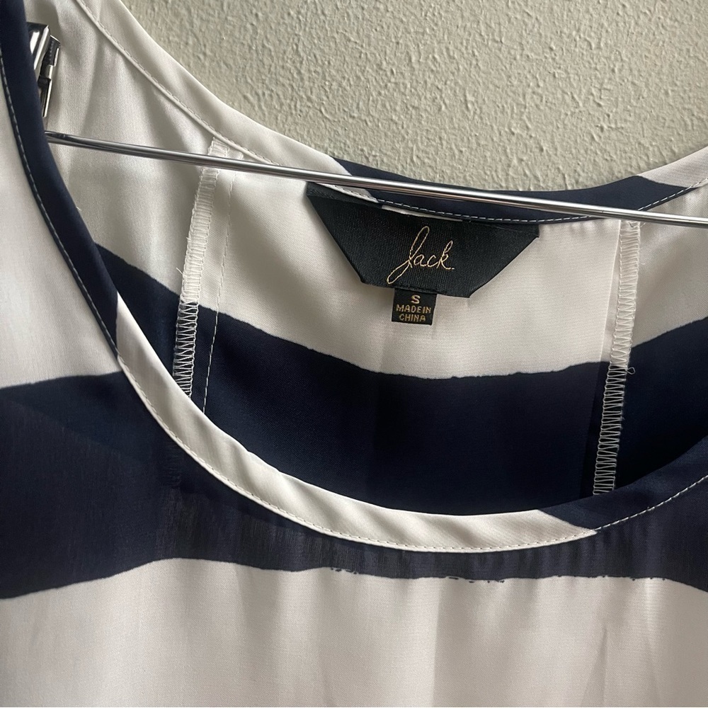 Jack Scoop Neck Stripe Tank Top Blue White
Small - Picture 5 of 12